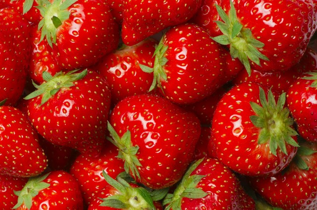 Fruit and Veg Strawberry shutterstock_117762442